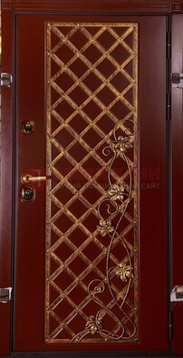 Бордовая металлическая дверь с ковкой ДК-10 для квартиры в Нижнем Новгороде