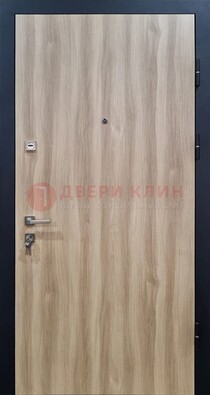 Светлая металлическая дверь с МДФ ДМ-340 в Нижнем Новгороде