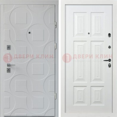 Белая стальная дверь в квартиру с панелями МДФ ДМ-494 в Нижнем Новгороде