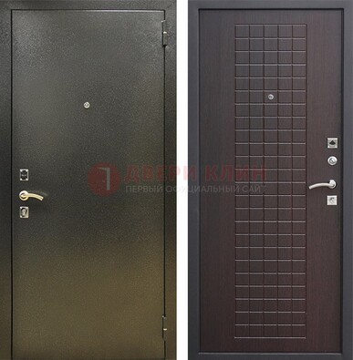 Темная железная дверь с порошковым напылением и терморазрывом МДФ Махагон ДП-286 в Перми
