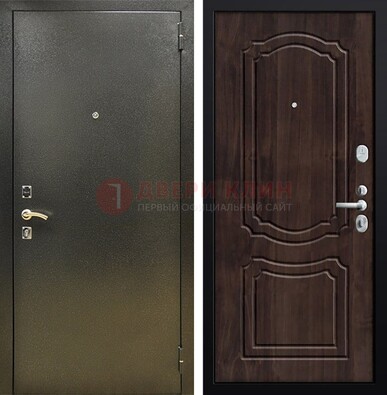 Темно-серая железная дверь с порошковым покрытием и коричневой МДФ ДП-288 в Нижнем Новгороде