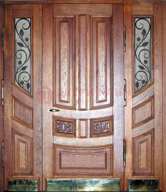 Парадная дверь со стеклом и ковкой ДПР-35 для загородного дома в Мурманске
