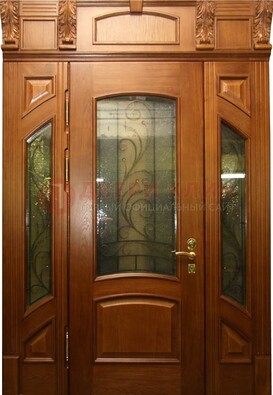 Парадная дверь со стеклянными вставками и ковкой ДПР-36 для дома в Санкт-Петербурге