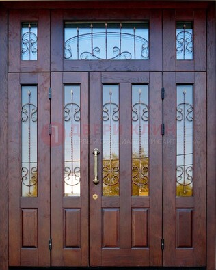 Парадная дверь с прямоугольными стеклянными вставками ДПР-5 для частного дома в Нижнем Новгороде
