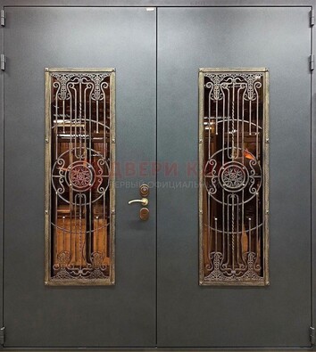 Входная металлическая парадная дверь со стеклом и ковкой ДПР-81 в Нижнем Новгороде