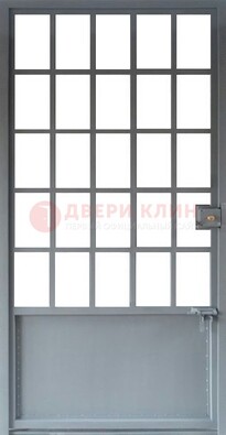 Металлическая решетчатая дверь в сером цвете ДР-7 в Нижнем Новгороде