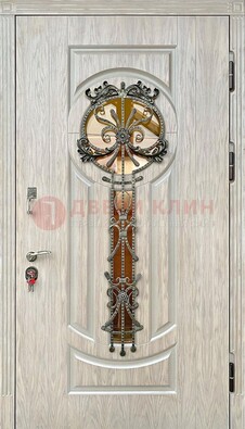 Светлая железная дверь со стеклом ковкой для коттеджа ДСК-134 в Видном