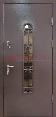 Металлическая дверь Порошок с небольшим стеклом и ковкой ДСК-282 в Нижнем Новгороде