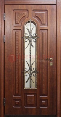 Тяжелая стальная дверь со стеклом и ковкой ДСК-42 в Перми