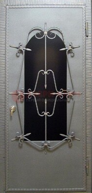 Железная дверь со стеклом и ковкой ДСК-74 для каркасного дома 