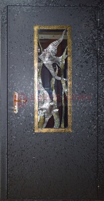 Металлическая дверь со стеклом и ковкой ДСК-82 для крыльца в Выборге