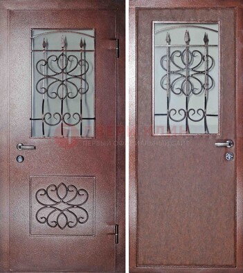 Железная дверь с прозрачным стеклом и ковкой ДСК-85 в кафе в Казани